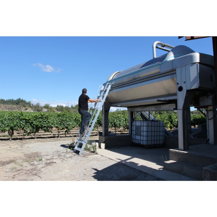 Escalera de acceso con peldaños 200 mm | L'Echelle Europeenne