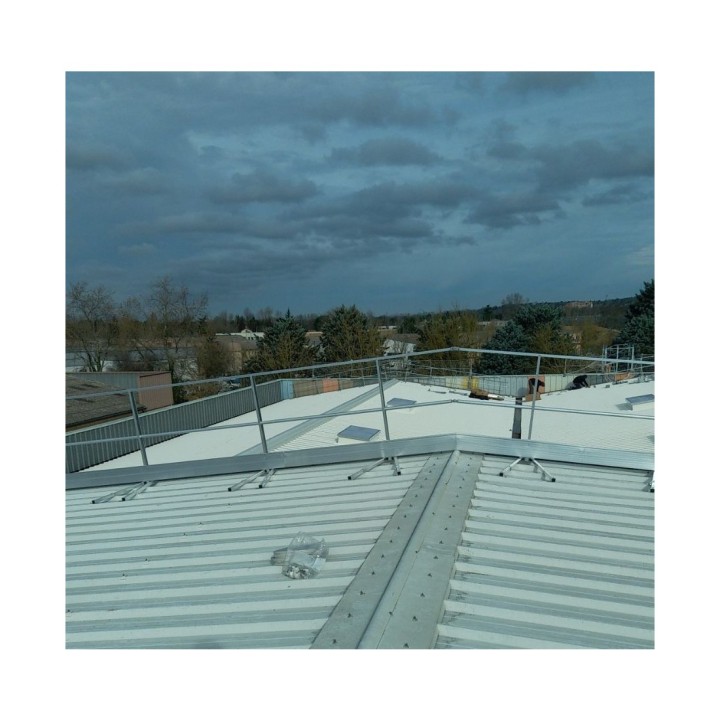 Barandilla FASTGUARD fijación sobre cubierta chapa - versión recta | L'Echelle Europeenne