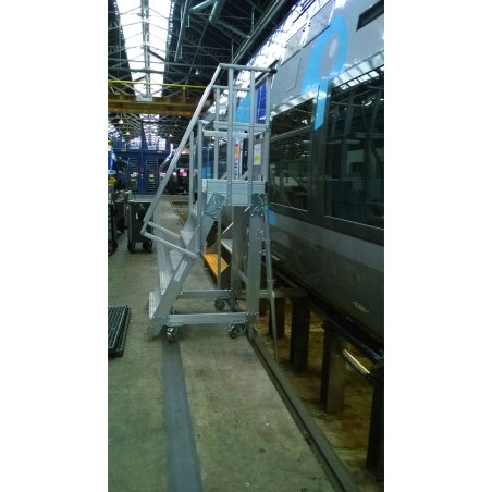 Plataforma móvil para la compañía de ferrocarriles franceses SNCF | L'Echelle Europeenne