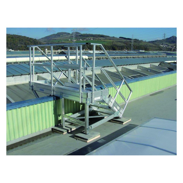 Escalera de acceso entre cubiertas | L'Echelle Europeenne