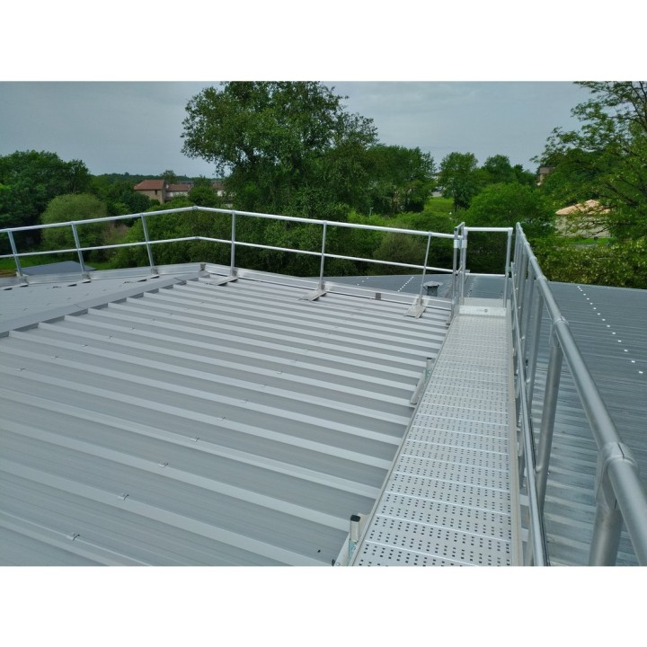 Passerelle Fastwalk avec garde-corps sur bac acier