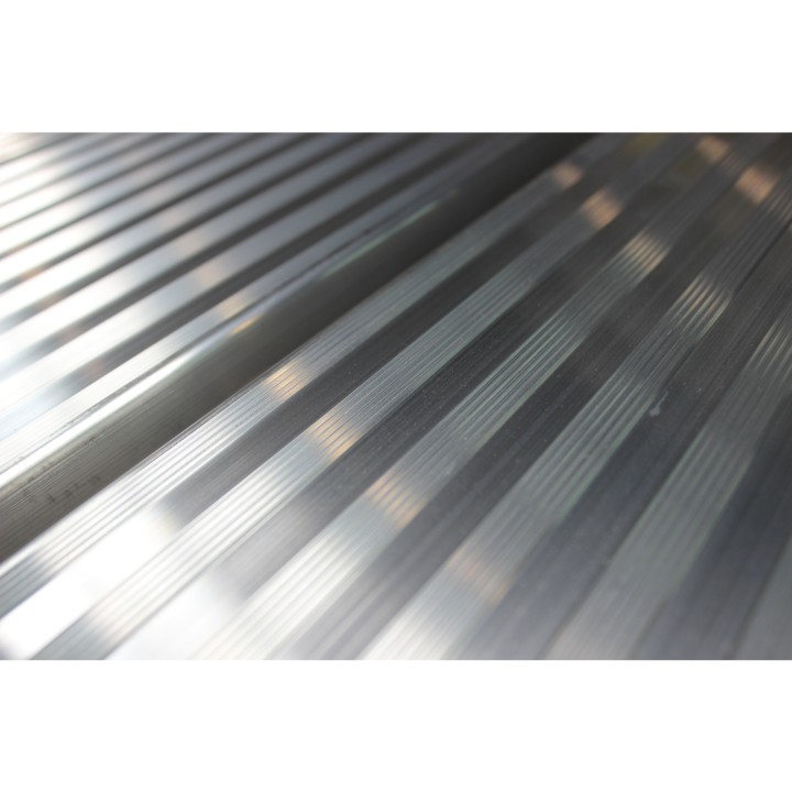 Platelage en alu strié