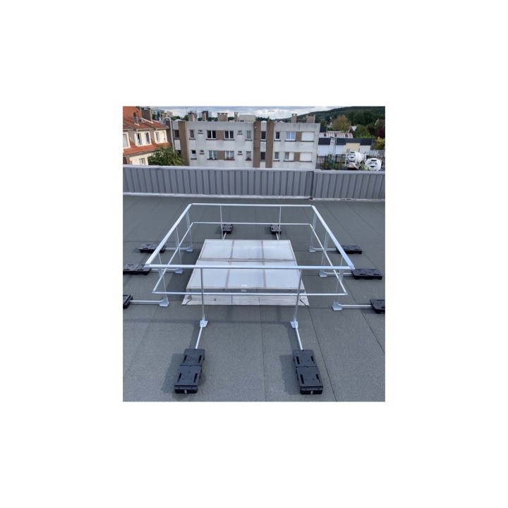 Garde-corps FASTGUARD pour protection de puits de lumière