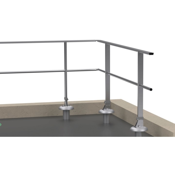 Fijación sobre losa de hormigón a impermeabilizar montante recto