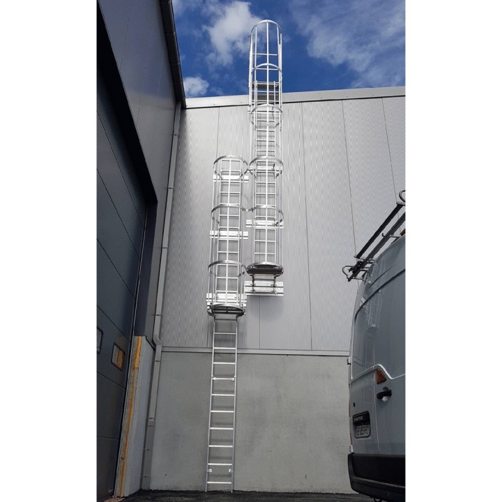 Suministro e instalación de escaleras de protección dorsal a medida | L'Echelle Européenne