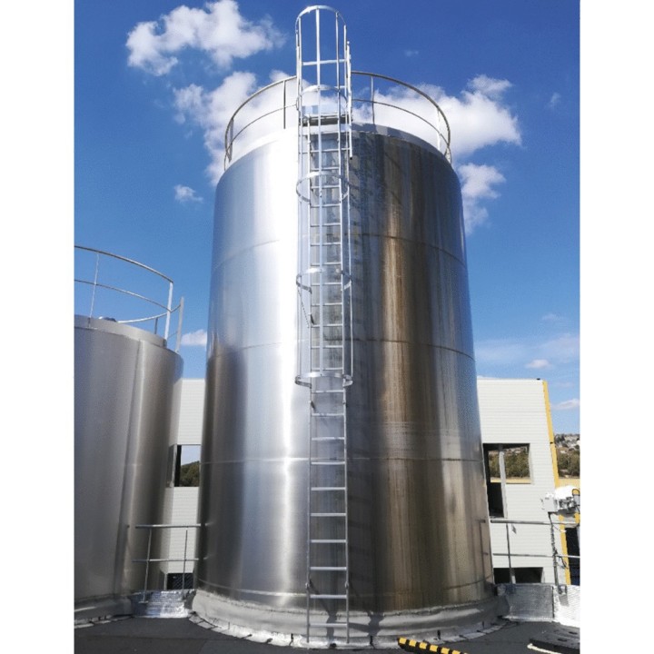 Suministro e instalación de escaleras de protección dorsal a medida | L'Echelle Européenne