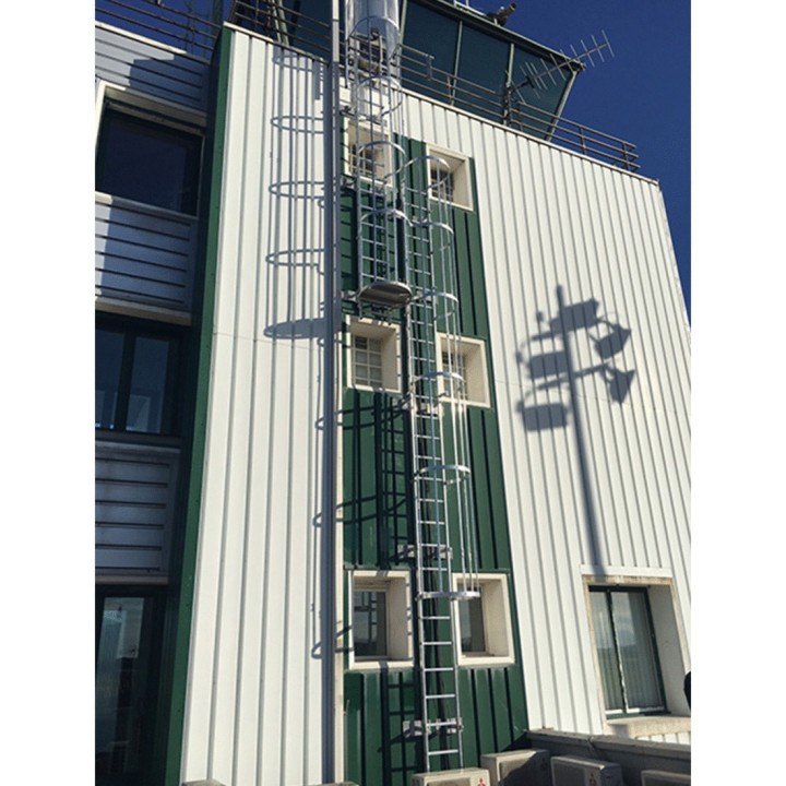 Suministro e instalación de escaleras de protección dorsal a medida | L'Echelle Européenne