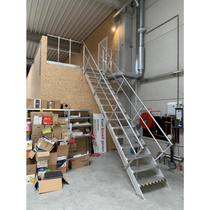 Escalera sin plataforma LEEVEL inclinación 45° ancho 1000 mm | L'Echelle Europeenne