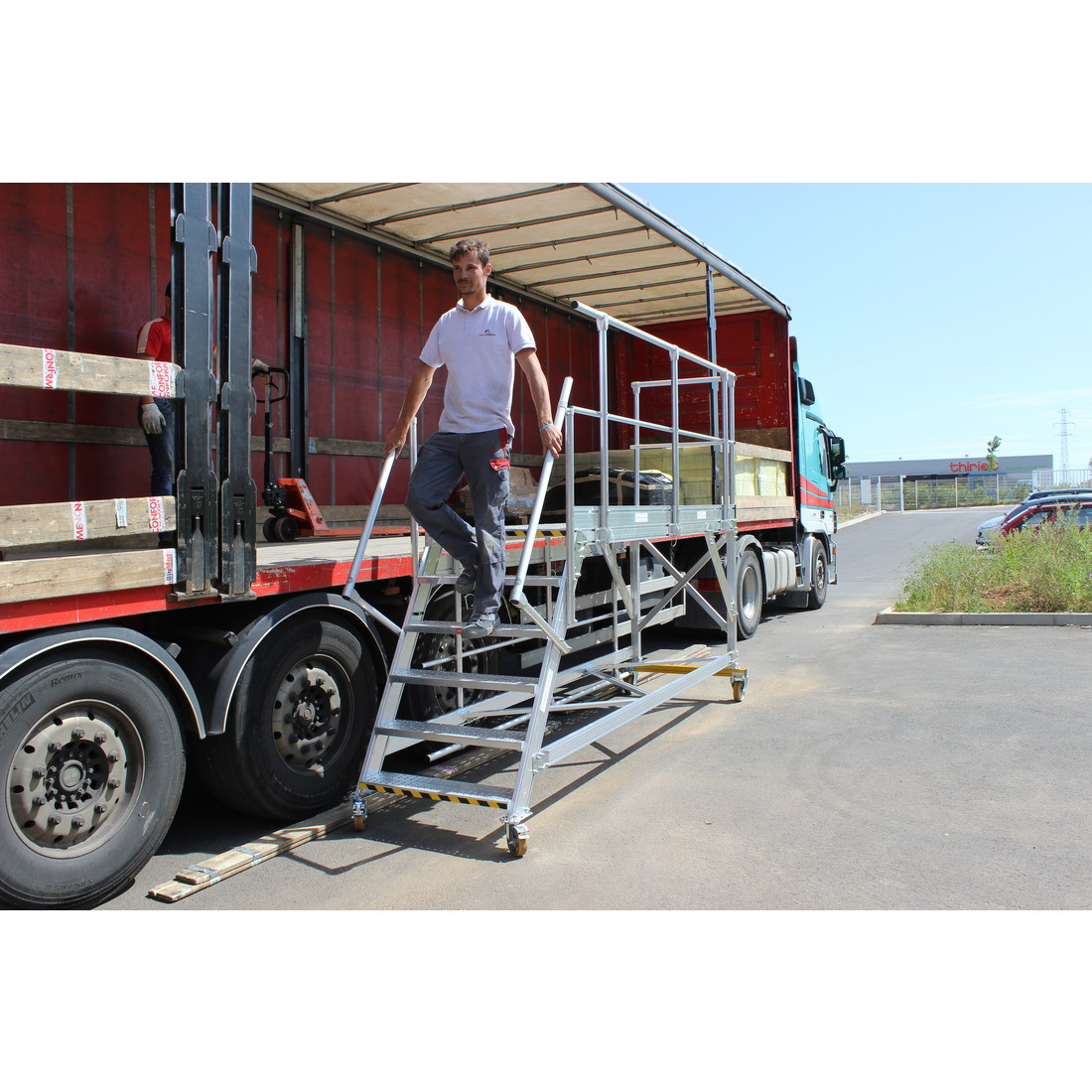 Muelle de carga móvil para camión